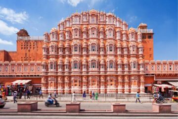 Same day Jaipur Tour by Train from Delhi exploring Pink City attractions