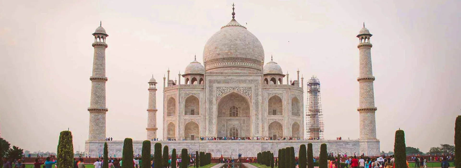 Taj Mahal Tour By Luxury Car