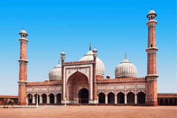 Visit Red Fort India Gate Qutub Minar and other Delhi attractions